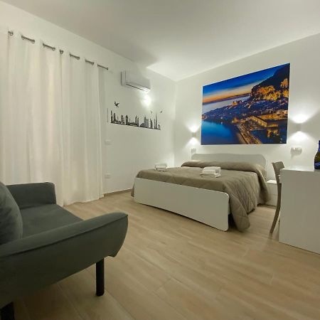 In Centro Rooms Vicino Cefalu Self-Chek-In Кампофеличе ди Рокела Екстериор снимка