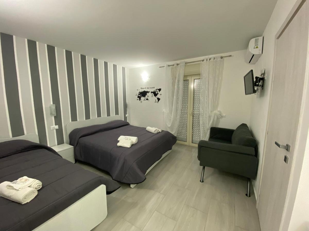 In Centro Rooms Vicino Cefalu Self-Chek-In Кампофеличе ди Рокела Екстериор снимка