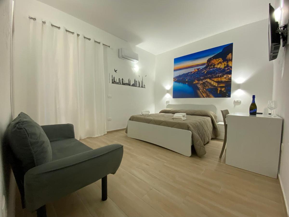 In Centro Rooms Vicino Cefalu Self-Chek-In Кампофеличе ди Рокела Екстериор снимка