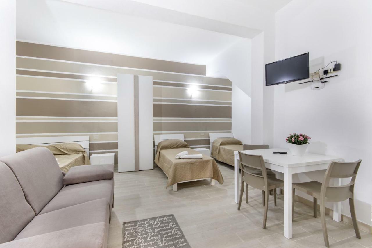 In Centro Rooms Vicino Cefalu Self-Chek-In Кампофеличе ди Рокела Екстериор снимка