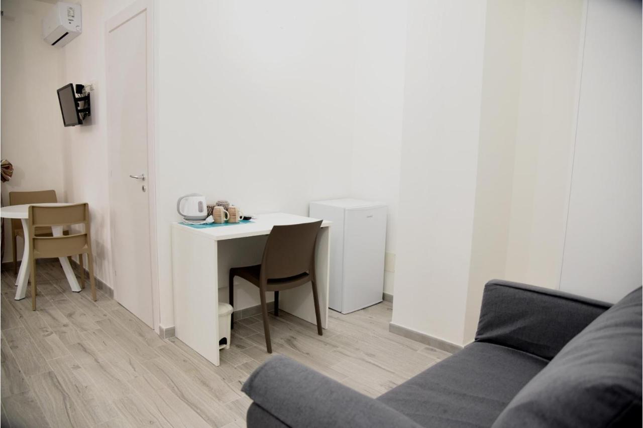 In Centro Rooms Vicino Cefalu Self-Chek-In Кампофеличе ди Рокела Екстериор снимка