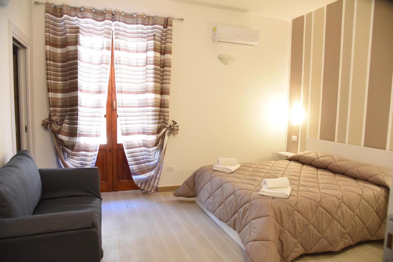In Centro Rooms Vicino Cefalu Self-Chek-In Кампофеличе ди Рокела Екстериор снимка