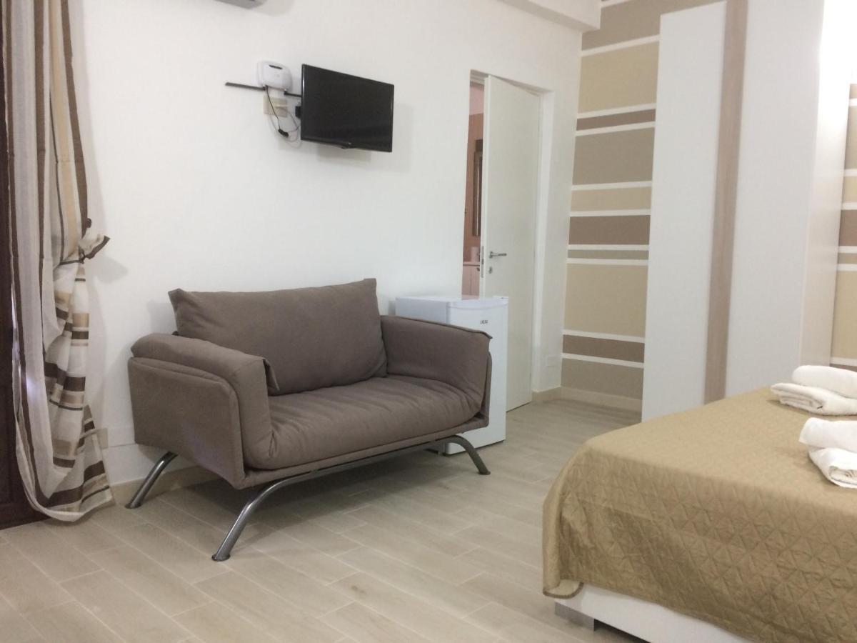 In Centro Rooms Vicino Cefalu Self-Chek-In Кампофеличе ди Рокела Екстериор снимка